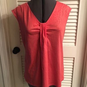 Dana Buchman Salmon/Gold Sleeveless V-Neck Top Size Medium